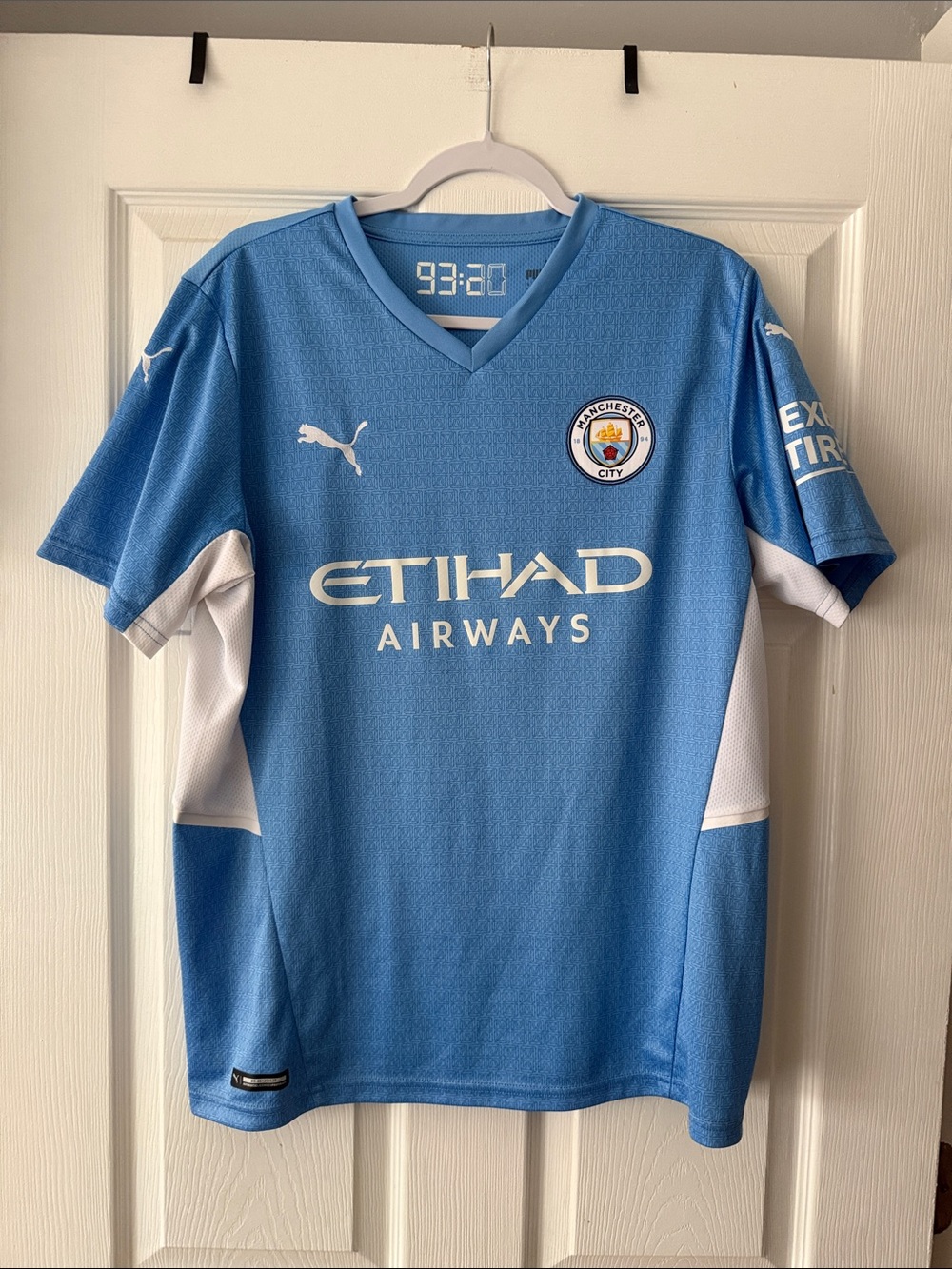 Manchester City "93:20" Agüero Commemorative Kit, L